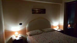 Phòng đôi phong cách cổ điển | Trang trí khác biệt, trang bị nội thất với thiết kế riêng biệt 