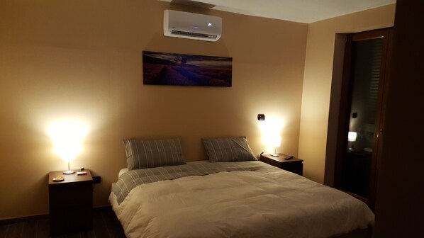 Classic Quadruple Room | Individually decorated, individually furnished, soundproofing, free WiFi