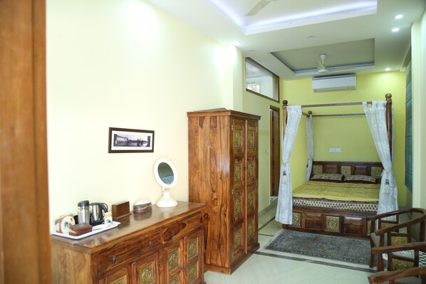 Quarto luxo | 1 quarto, Wi-Fi de cortesia