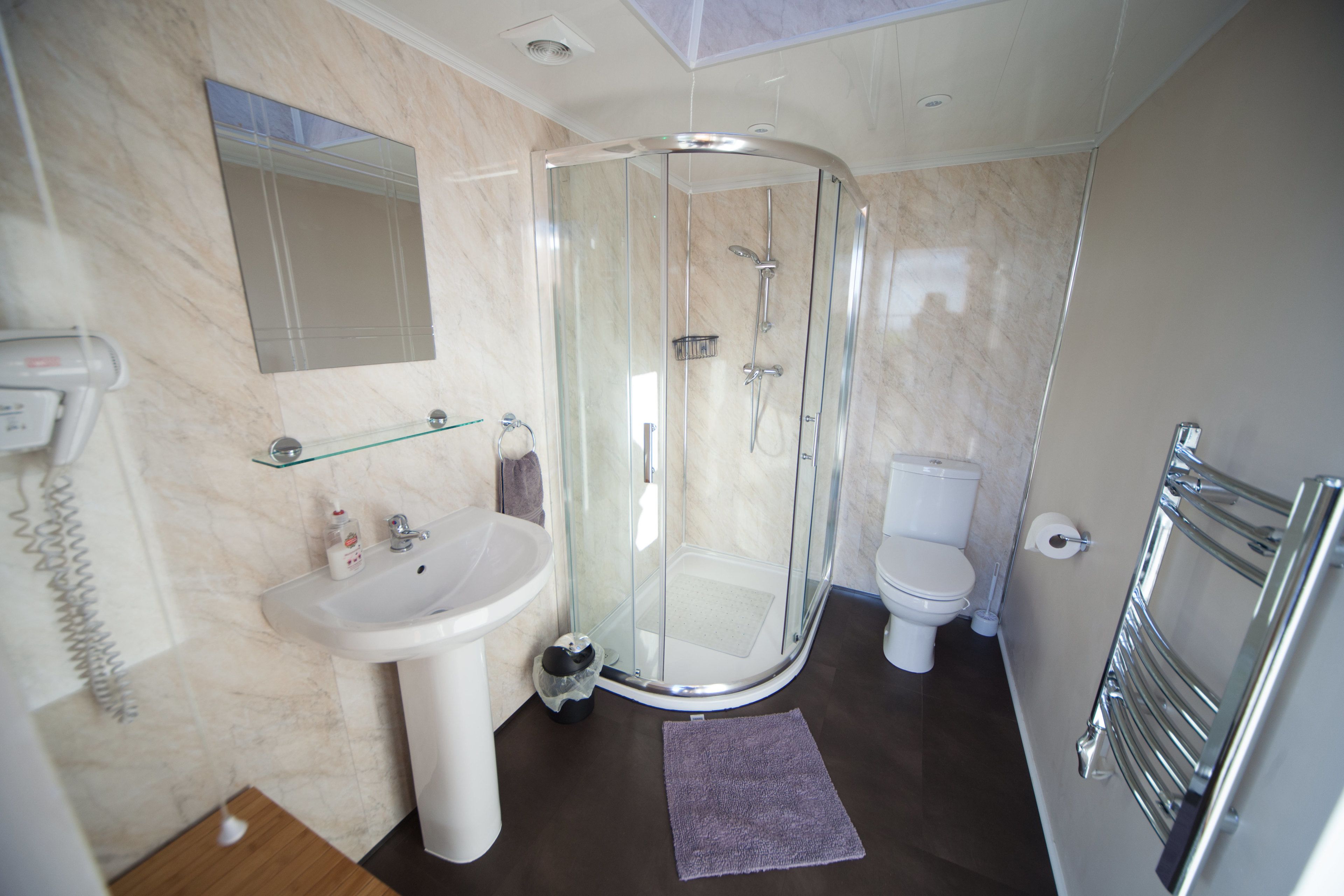 Panoramic Pod | Bathroom shower