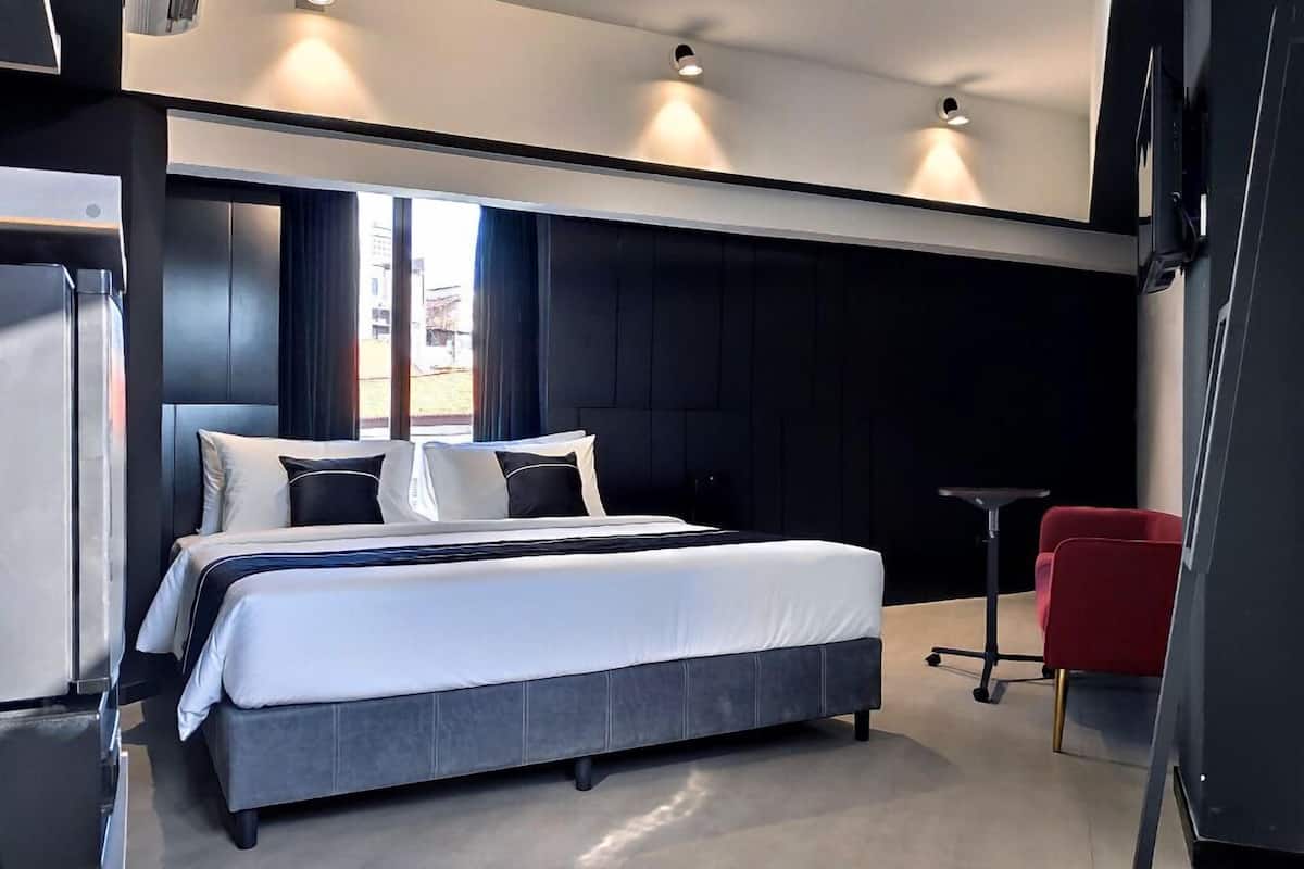 cyan corner | 1 bedroom, minibar, in-room safe, desk