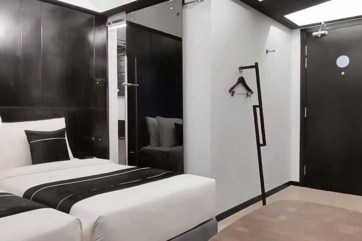 Minibar, in-room safe, desk, laptop workspace