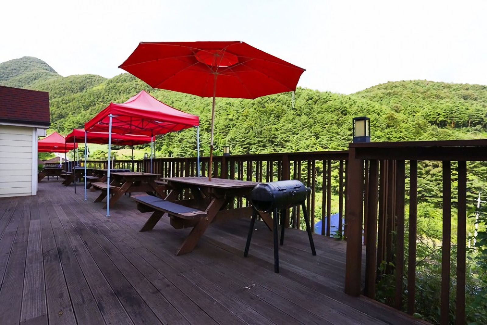 Aire de pique-nique/barbecue