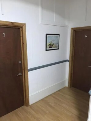 Hallway - The Glenwood Hotel (Margate)