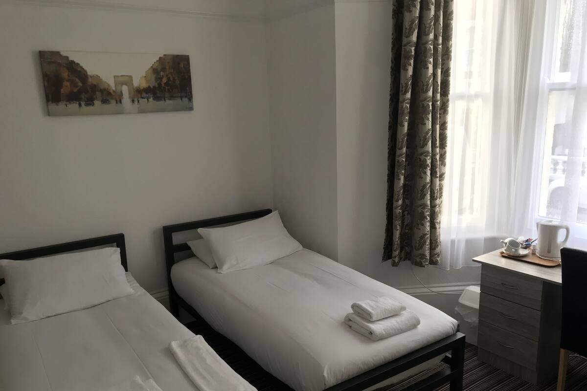 Economy Twin Room | 1 bilik tidur, dihias secara berasingan