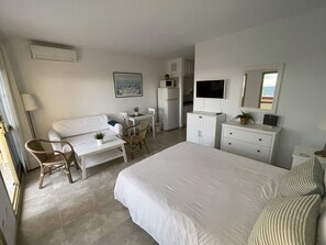 Flat-screen TV - Estudio Insuperables Vistas al Mar (Marbella)