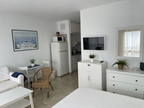 Studio, Sea View | Living area - Estudio Insuperables Vistas al Mar (Marbella)