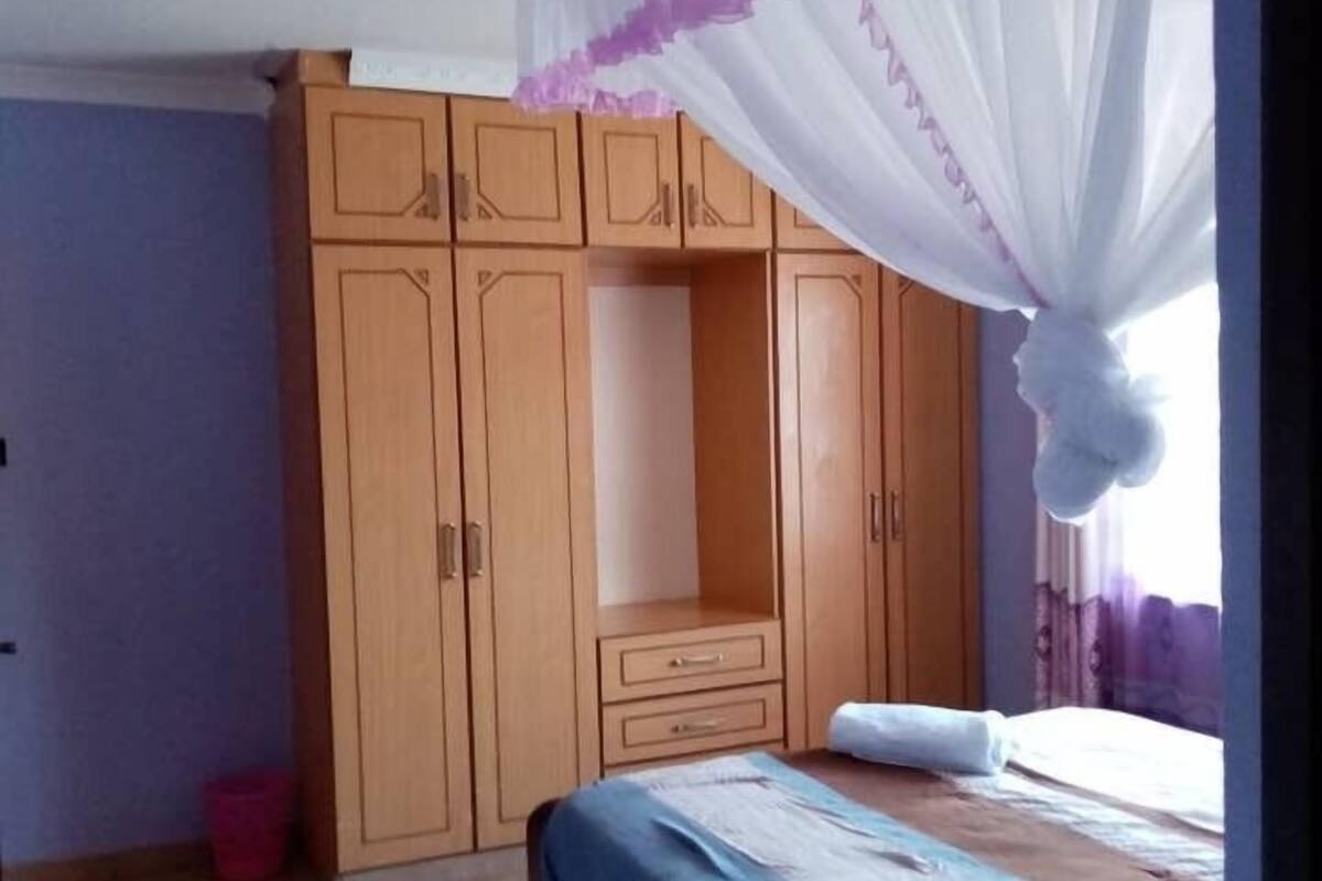 Camas Select Comfort, cofres nos quartos, escrivaninha