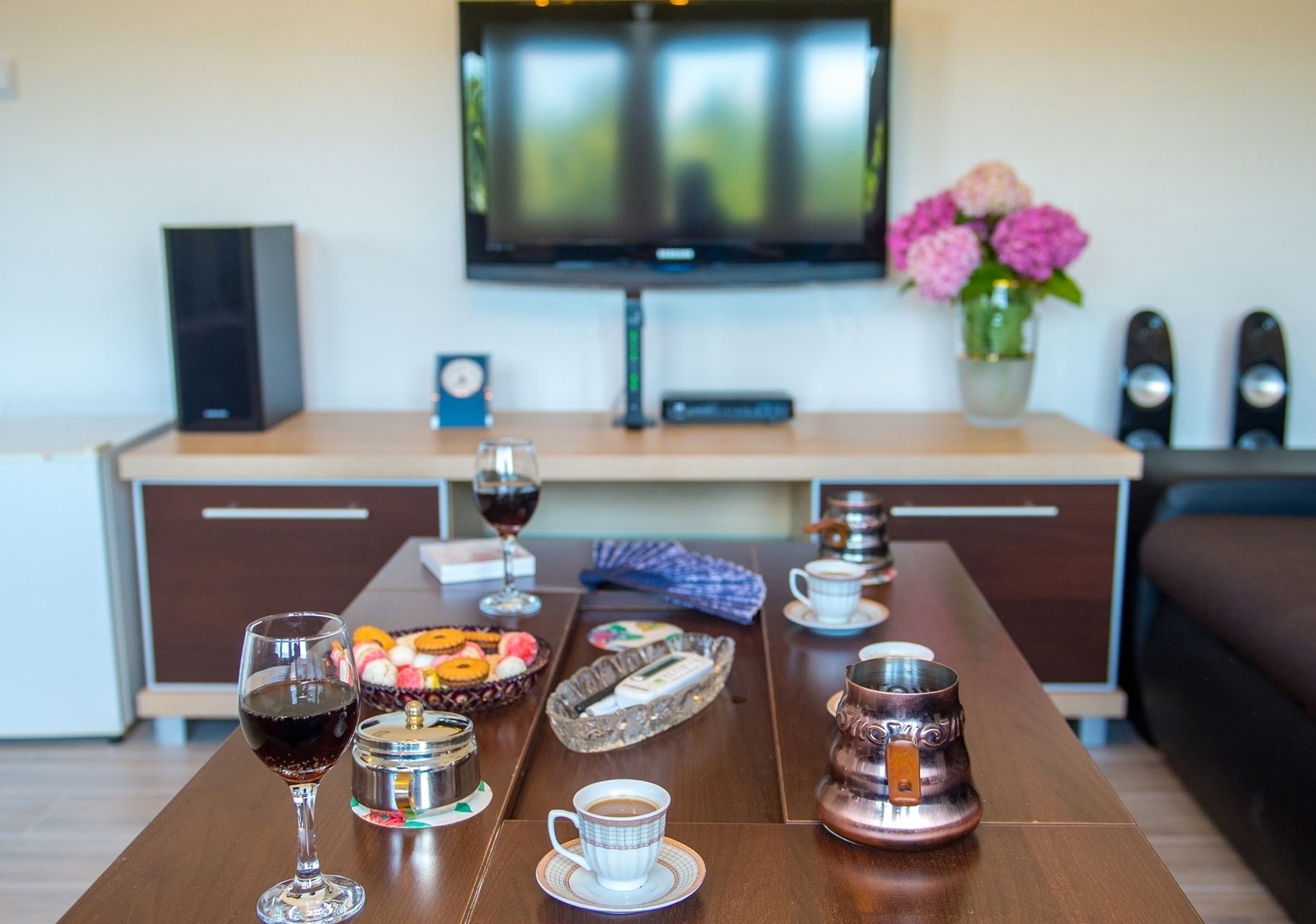 Villa, 2 Bedrooms | In-room dining