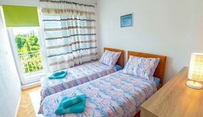 Huvila, 2 makuuhuonetta | 2 makuuhuonetta, työpöytä, silitysrauta/-lauta, ilmainen Wi-Fi