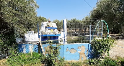 LA BELLE MAISON