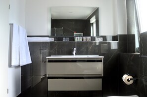Single Room, Private Bathroom | Bathroom - Rosbacher nun Residenz (Rosbach vor der Hoehe)