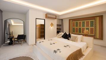 Villa, 3 slaapkamers, privézwembad | 3 slaapkamers, een kluis op de kamer, een bureau, een laptopwerkplek