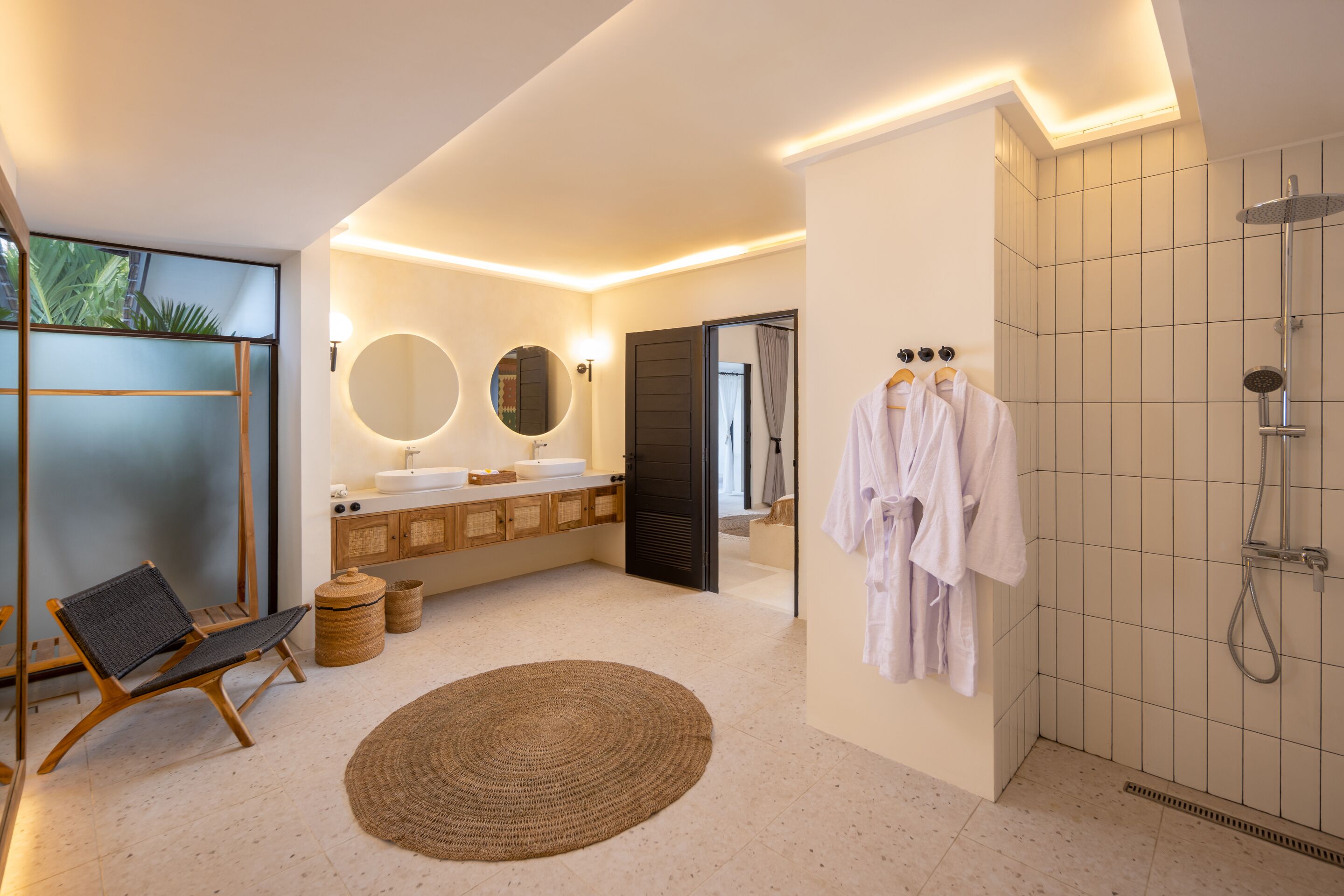 Villa, 3 slaapkamers, privézwembad | Badkamer | Een douche, een haardroger, handdoeken, zeep
