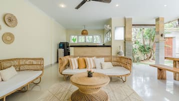 Villa, 2 Schlafzimmer, eigener Pool | Wohnbereich