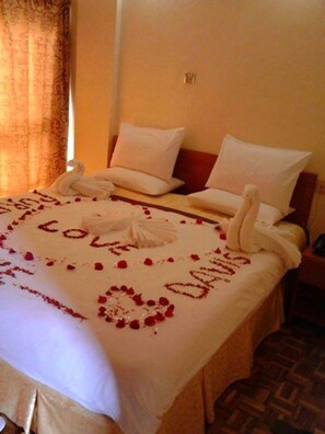 Standard-Doppel- oder -Zweibettzimmer | Kostenloses WLAN