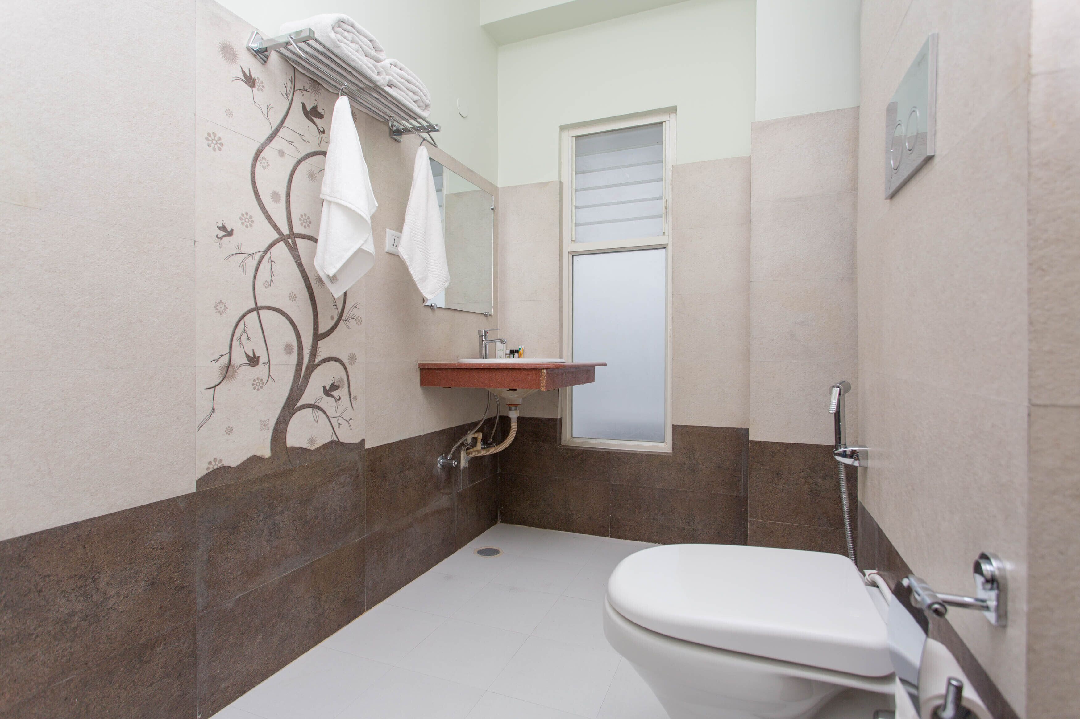 Siddhartha Hotel New Anand