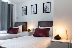 Apartment, 2 Bedrooms, Ground Floor | 2 bedrooms, free WiFi, bed sheets - Great Havers (Bishop's Stortford)