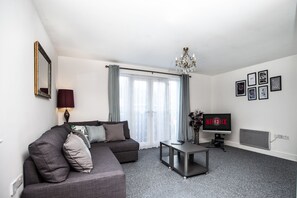 Apartment, 2 Bedrooms, Ground Floor | Living room | Flat-screen TV, Netflix, streaming services - Great Havers (Bishop's Stortford)