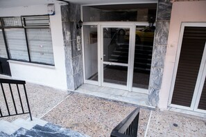 Exterior - Best House Anakreontos (Nikaia-Agios Ioannis Rentis)