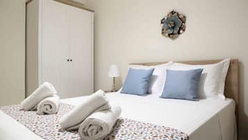 Deluxe Apartment, 2 Bedrooms, Balcony, City View | 2 bedrooms, individually decorated, individually furnished, desk