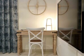 Interior - Best House Anakreontos (Nikaia-Agios Ioannis Rentis)
