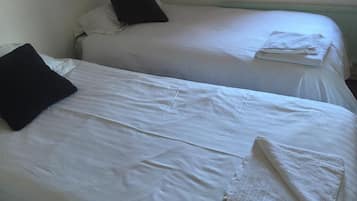 Economy Double Room | Free WiFi, bed sheets