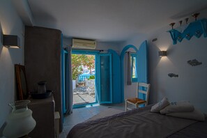 In-room safe, individually decorated, blackout drapes