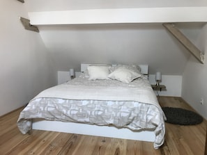1 bedroom, iron/ironing board, travel crib, WiFi - "Chez Mathilde" Triplex furnished tourism classified 2 stars (SAINTE CROIX EN PLAINE)