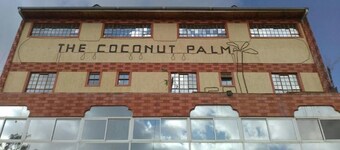 Coconut Palm Hotel