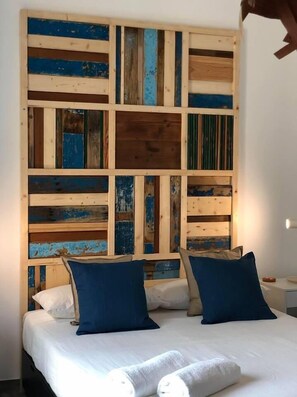 Superior Suite, Courtyard View (Orizzonte) | 1 bedroom, minibar, desk, soundproofing - B&B Terra di Sicilia Luxury Rooms (Avola)