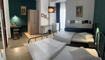 Comfort Twin Room, 2 Twin Beds | Free WiFi, bed sheets, wheelchair access