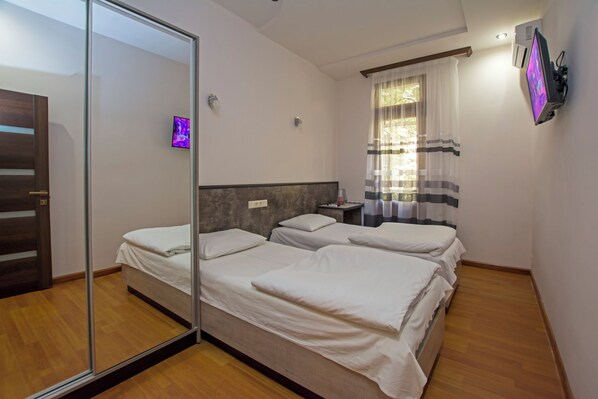 Room - Mini Hotel Yerevan (Yerevan)