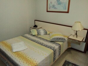 Minibar, desk, free WiFi, bed sheets