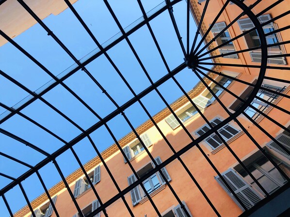 Perincian bahagian dalam