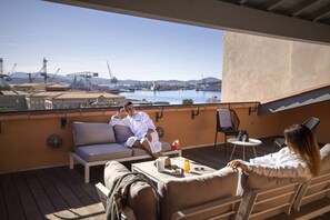 Terrace/patio - Hôtel L'Eautel Toulon Port (Toulon)