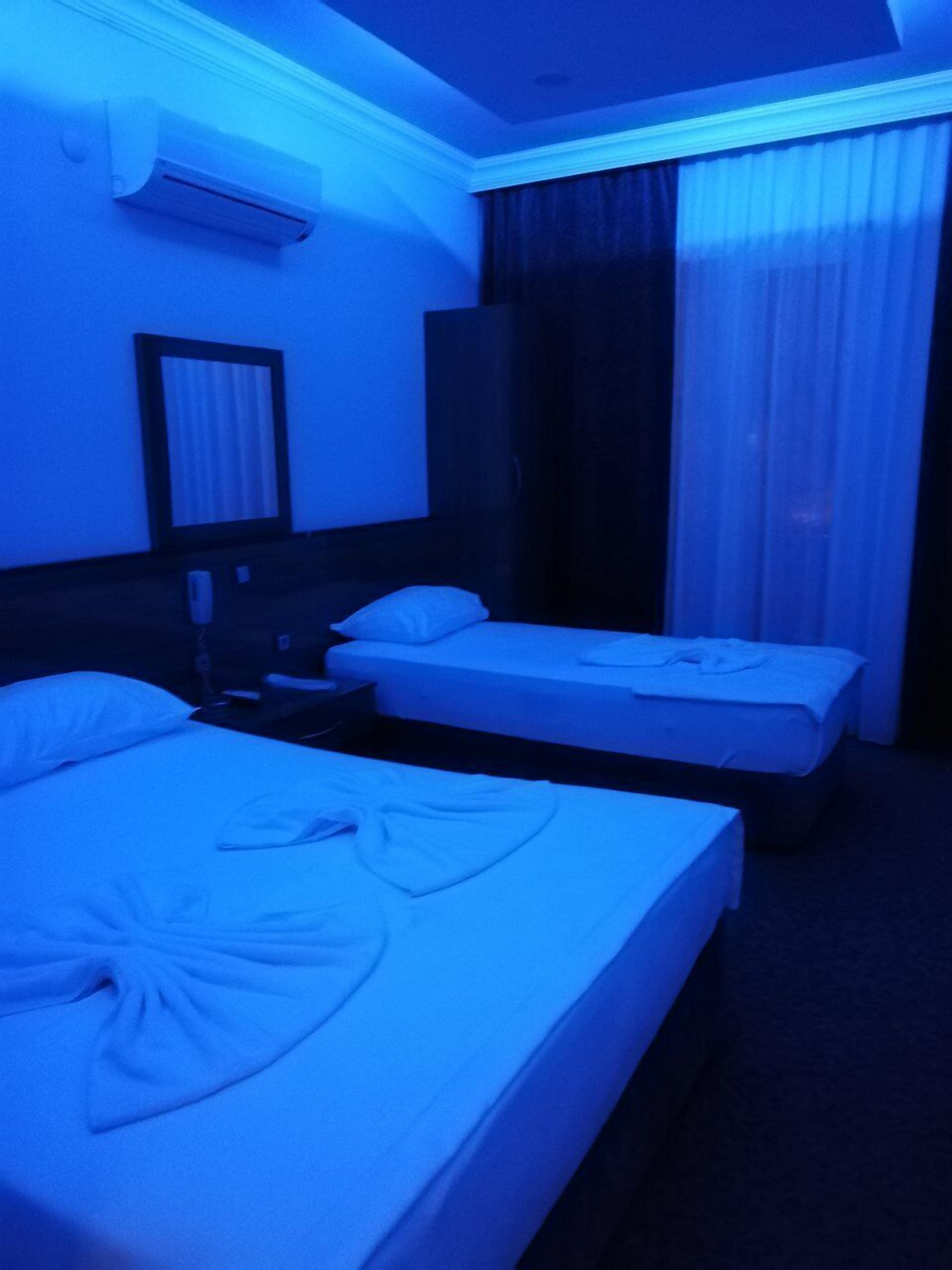 minibar, soundproofing, iron/ironing board, free wifi