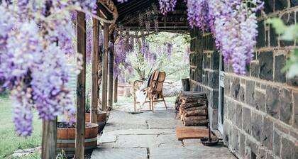 ELLERSLIE COTTAGE - FOR LOVERS AND DREAMERS