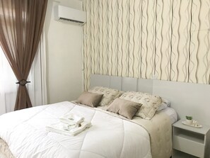 1 bedroom, iron/ironing board, WiFi, bed sheets - Spacious! Prime location. -15% (Garcia)