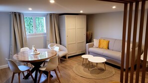 Smart TV - Furnished vineyard / Swimming pool / Sauna / near Strasbourg (Kuttolsheim)