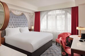 Executive kamer, 1 kingsize bed | Lakens van Egyptisch katoen, luxe beddengoed, een kluis op de kamer