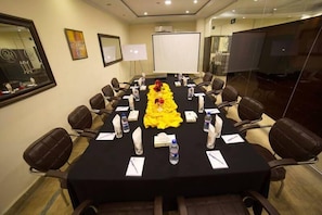 Meeting facility - Hotel Royal Lahore (Lahore)