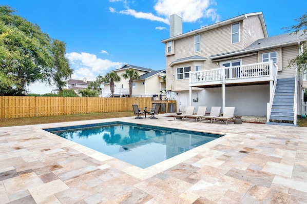 Beheizter Pool