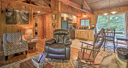 Secluded Stanardsville Cabin w/ 10 Acres & Hot Tub