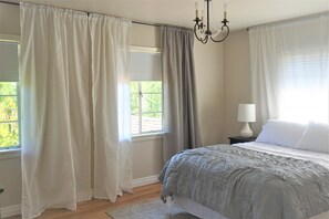 2 bedrooms, iron/ironing board, free WiFi, bed sheets - Randolph House Condominium- In the Heart of Tucson (Tucson)