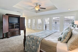 5 slaapkamers, een strijkplank/strijkijzer, gratis wifi, beddengoed