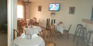 Daily local cuisine breakfast for a fee - Residence Paya (Dakar)