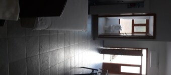 EXTREME VIEW cafe restaurant and ROOMS TO LET