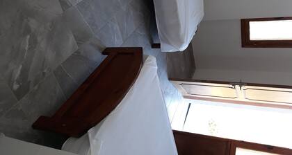 EXTREME VIEW cafe restaurant and ROOMS TO LET