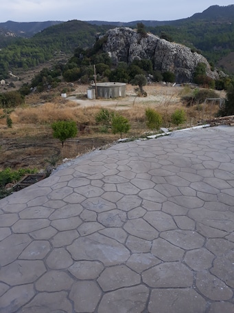 EXTREME VIEW cafe restaurant and ROOMS TO LET